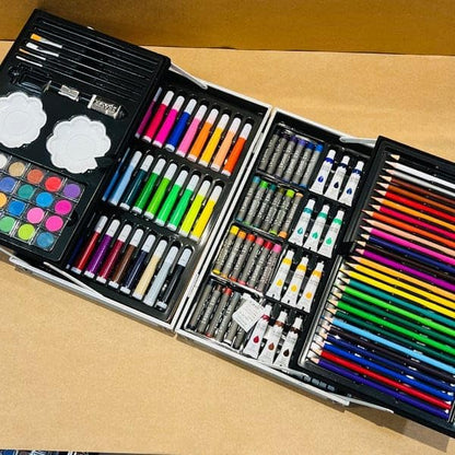 145 piece Deluxe Art Kit
